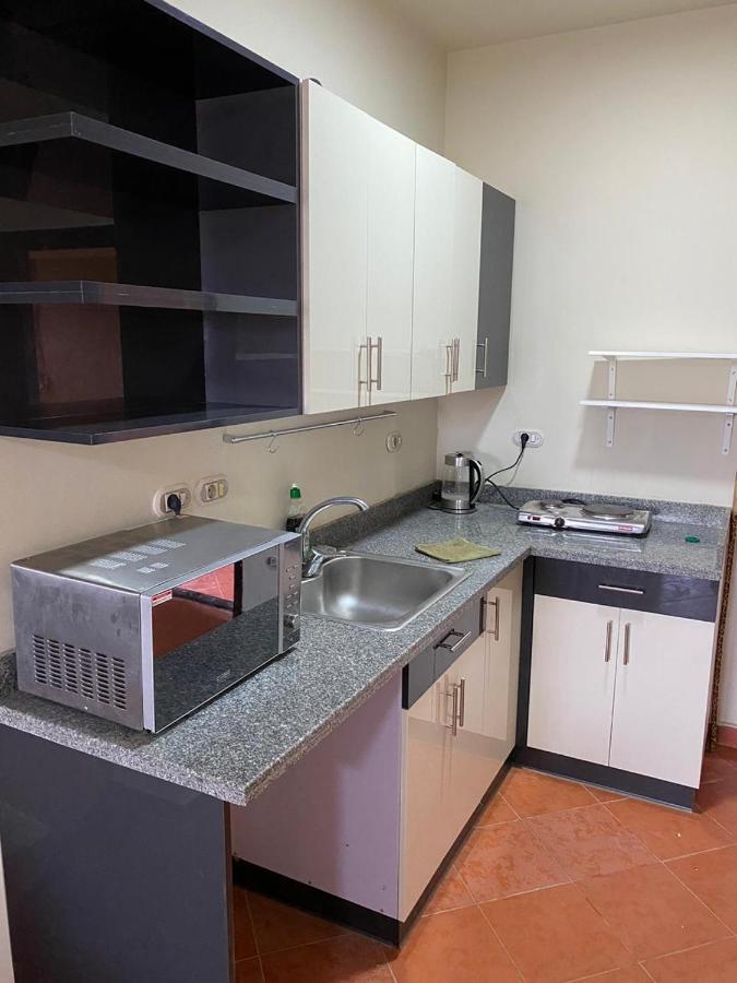 הוילה עיין סוחנה Porto Sokna Water Front Ground Floor Family Only מראה חיצוני תמונה