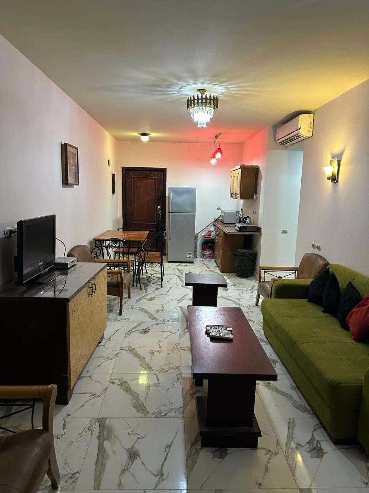 הוילה עיין סוחנה Porto Sokna Water Front Ground Floor Family Only מראה חיצוני תמונה