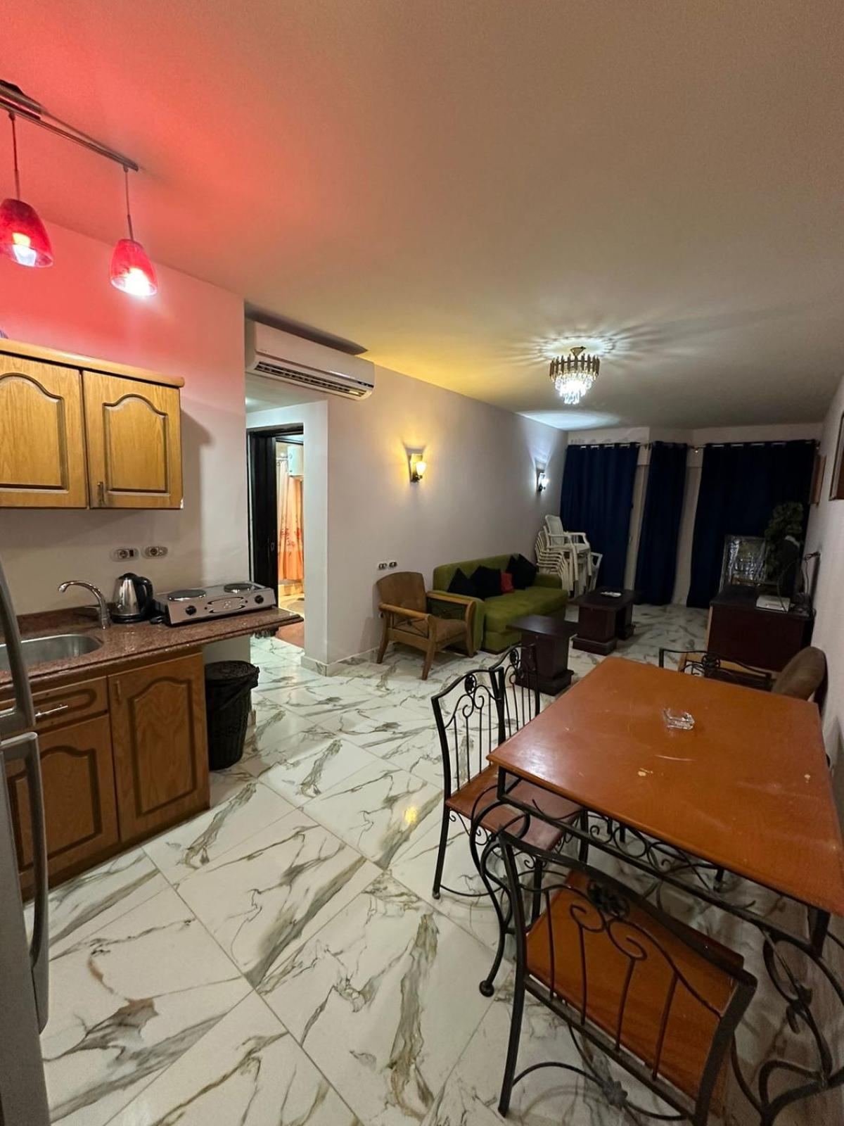 הוילה עיין סוחנה Porto Sokna Water Front Ground Floor Family Only מראה חיצוני תמונה