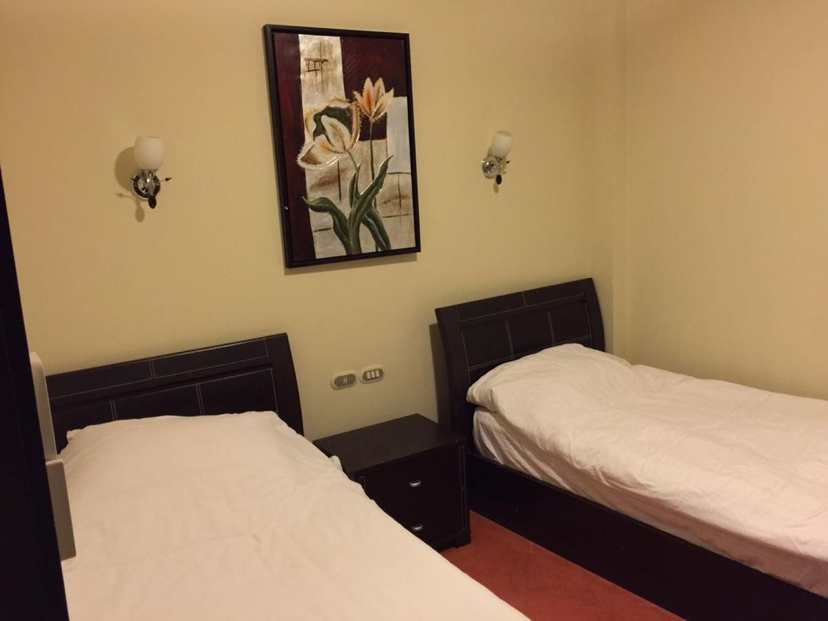 הוילה עיין סוחנה Porto Sokna Water Front Ground Floor Family Only מראה חיצוני תמונה